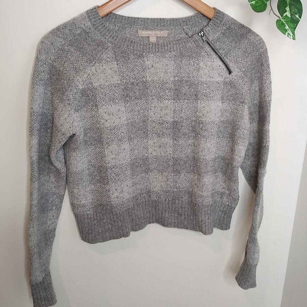Banana Republic Metallic Grey Cropped Sweater Petite Small